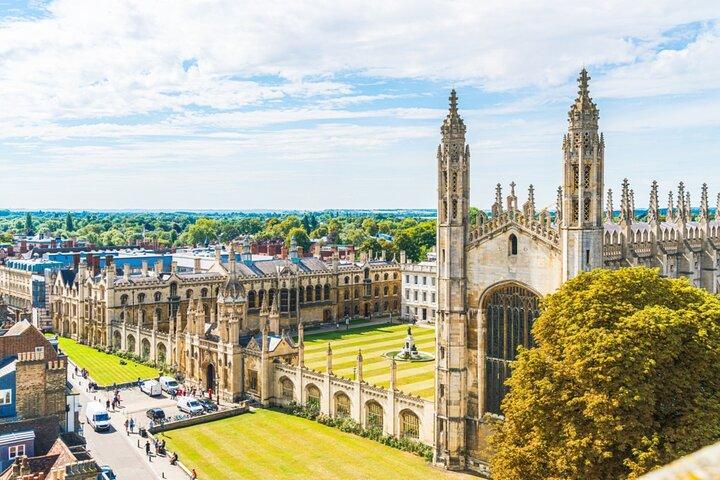 Experiencia de búsqueda de antiguos alumnos famosos de Cambridge