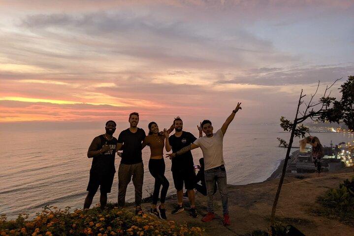 Lima Bike Tour Miraflores - Barranco + Huaca Pucllana!