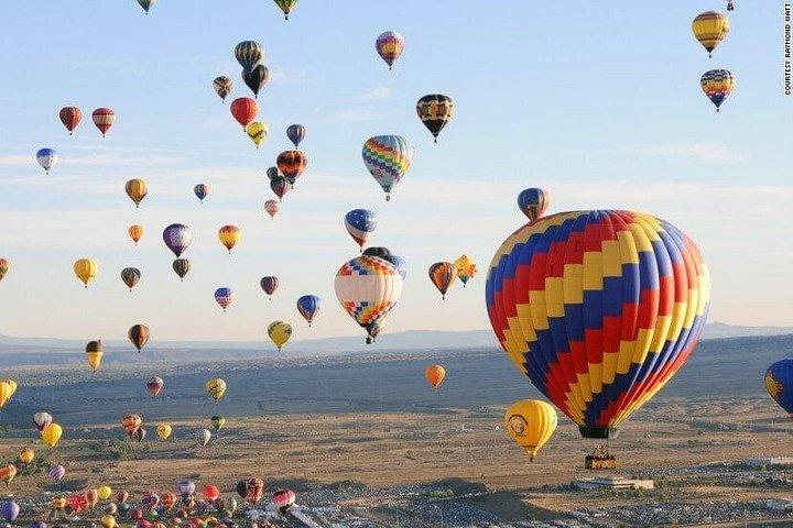 ルクソールからアスワン、アブ・シンベルまでの 5 日間/4 泊ナイル川クルーズ
