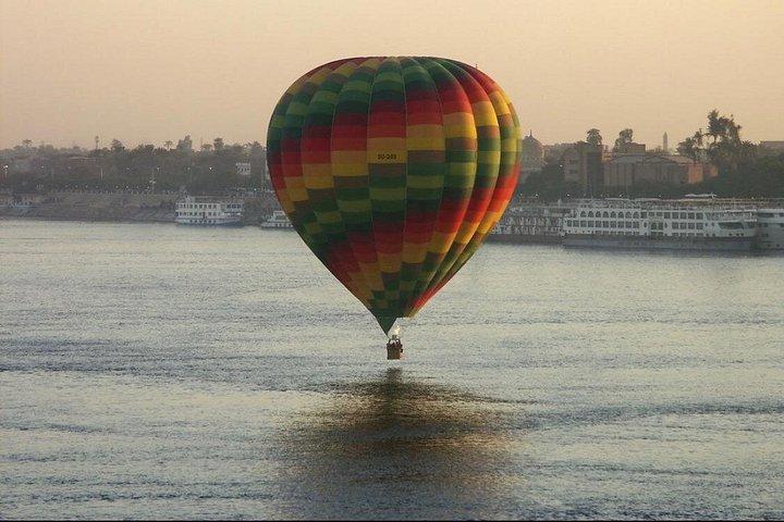 ルクソールからアスワン、アブ・シンベルまでの 5 日間/4 泊ナイル川クルーズ