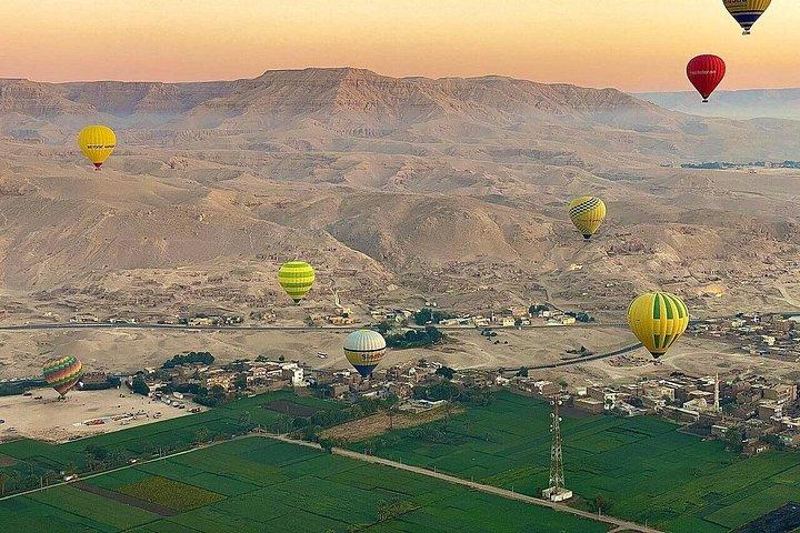 ルクソールからアスワン、アブ・シンベルまでの 5 日間/4 泊ナイル川クルーズ