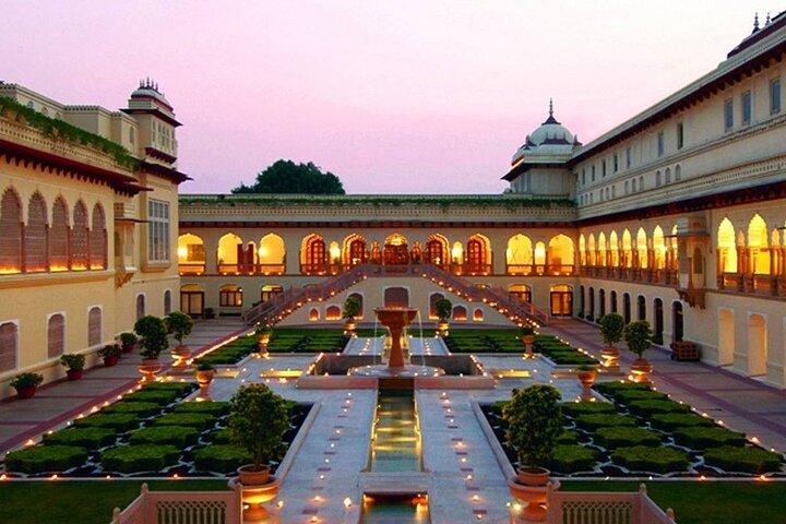 Private Transfer To Jaipur From Agra Via Fatehpur Sikri And Abhaneri