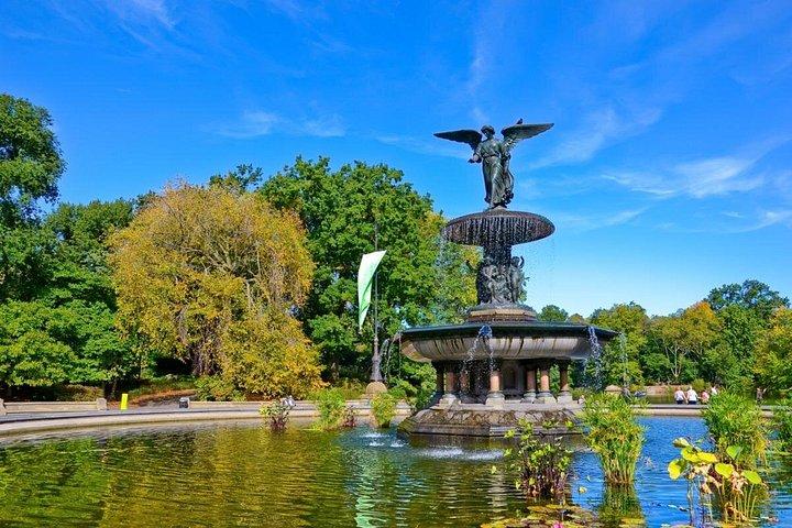 Falling in Love in NYC: セルフガイド・ロマンティック・ストーリーウォーク
