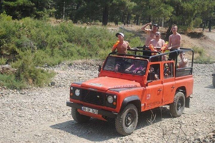 Excursion d'une journée complète en jeep à Bodrum avec déjeuner