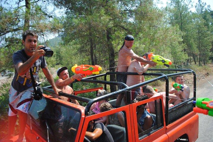 Excursion d'une journée complète en jeep à Bodrum avec déjeuner