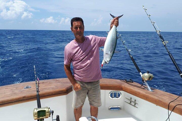 Experiencia de pesca en Belek con desayuno y almuerzo.