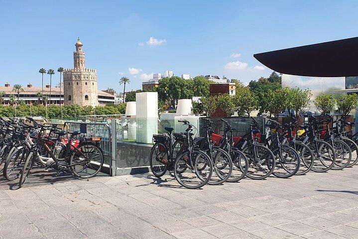 Begeleide elektrische fietstocht door Sevilla