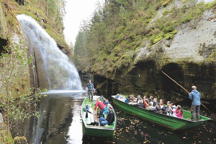 チェコとザクセンスイス半日プライベートハイキング