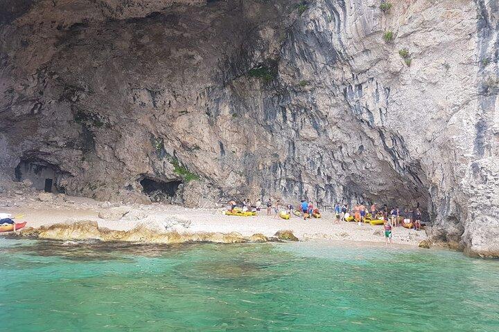 Excursão guiada de lancha particular: explore o melhor das ilhas de Dubrovnik