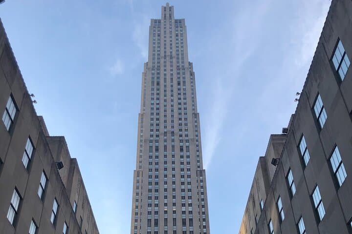 Media Moguls of Midtown Walking Tour in New York