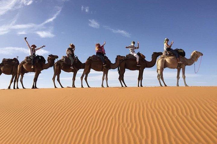 Tour privato di 3 giorni da Marrakech a Merzouga con giro in cammello