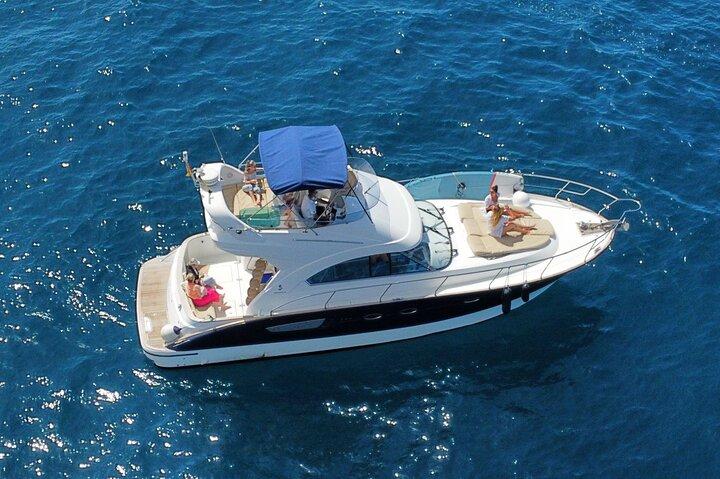 Privé Luxe Motorboot 6 en 8 uur Full Day Charter