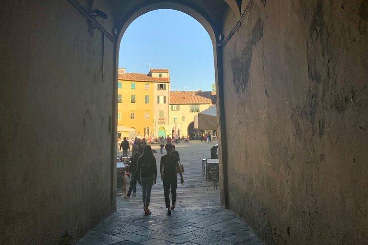 Tour de Pise, Lucques et Toscane au départ de Livourne