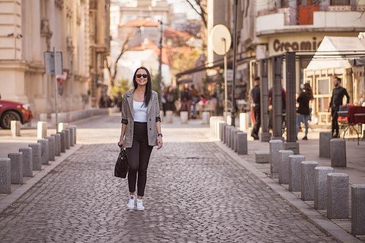 インスタ映えするプロの写真撮影、リトル パリでの光沢のあるスタイル体験