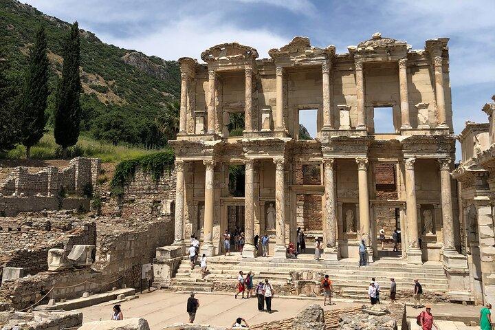 Tour privato di Efeso di un'intera giornata dal porto di Kusadasi