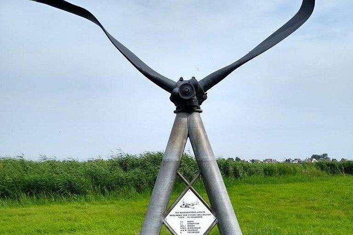 Escape Amsterdam: E-Bike to Zaanse Schans Windmills & Zaandam