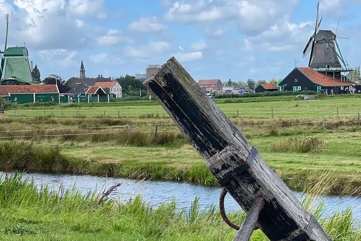 Escape Amsterdam: E-Bike to Zaanse Schans Windmills & Zaandam