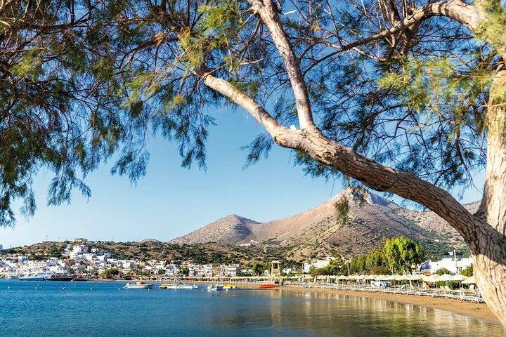 Tour guiado en barco de día completo con almuerzo en la isla Spinalonga