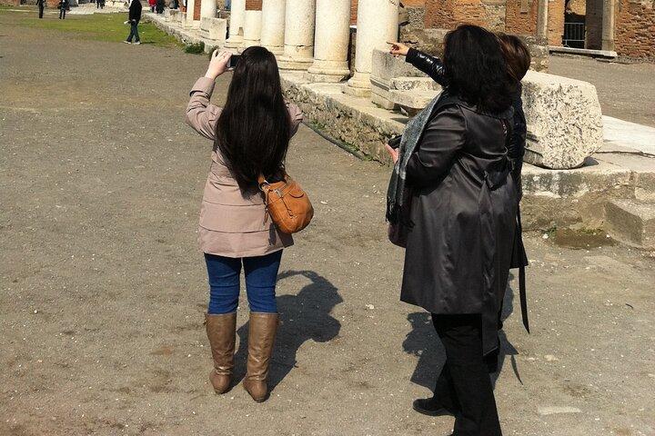 Day trip from Rome to Pompei Mt Vesuvius & Local Guide included