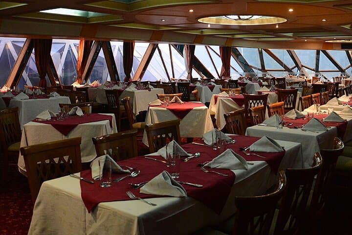 Cairo/Giza: Nile Sunset, Dinner Cruise, Show & Private Transfer