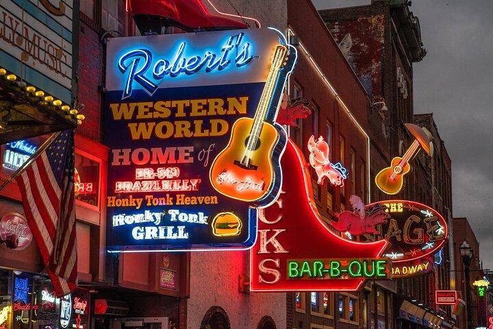 Nashville Bordellos, Burlesque e Blood Night-Time Walking Tour