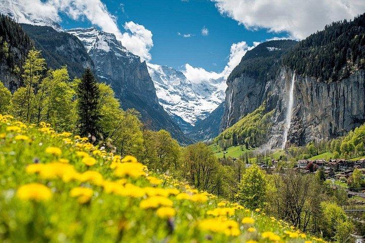 インターラーケン発、ヨーロッパで最も高い位置にあるユングフラウヨッホ駅への1日旅行