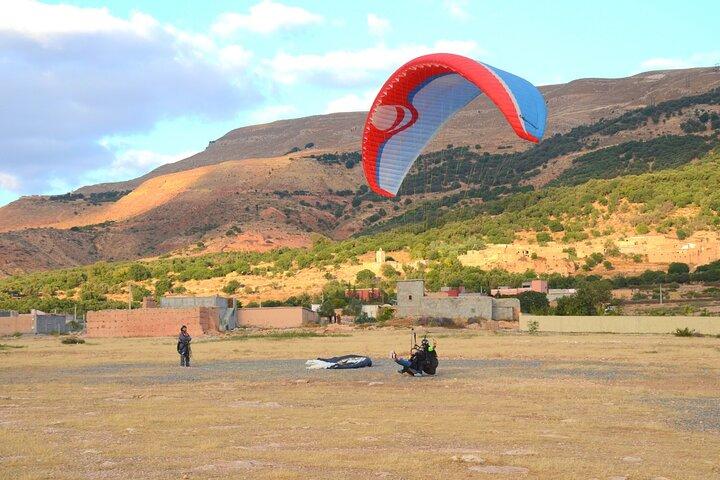 Volo in parapendio nell'Alto Atlante Marrakech