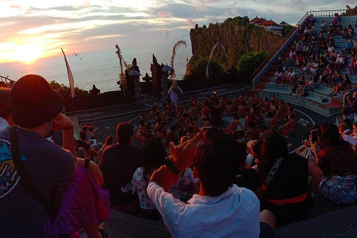 Halfday: GWK & Uluwatu Tour With Sunset