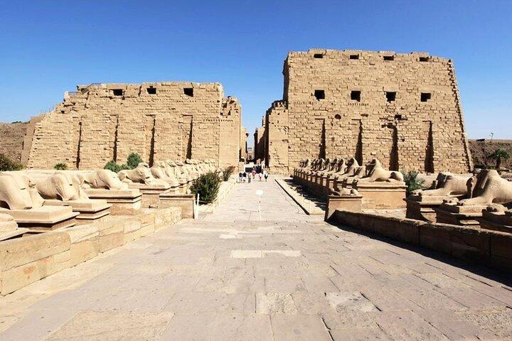 Luxor 1 - Tagestour mit dem Flugzeug ab Dahab