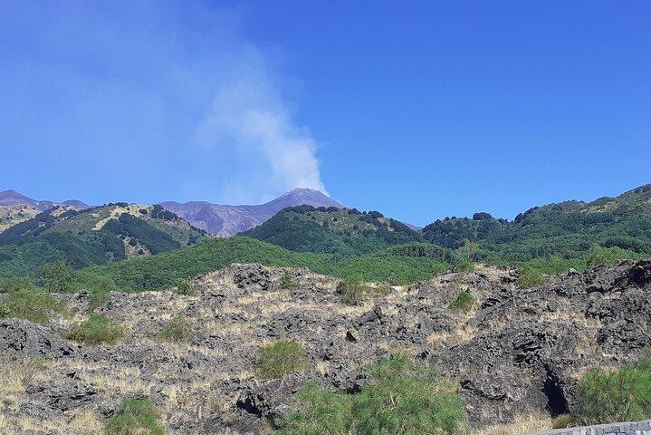 Heldagstur till Etna, Taormina, Naxos Bay och Castelmola