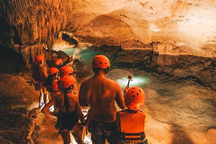 トゥルム遺跡、ウミガメとシュノーケリング、地下洞窟