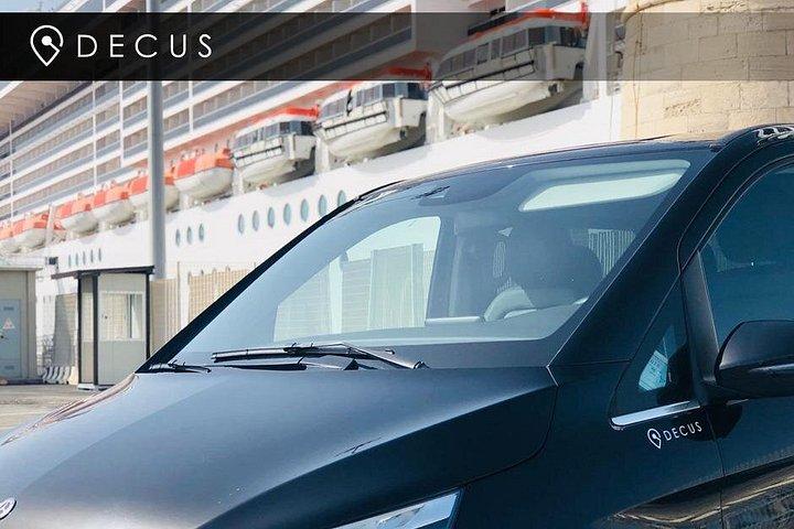チヴィタヴェッキア港からチャンピーノ空港への豪華な専用送迎