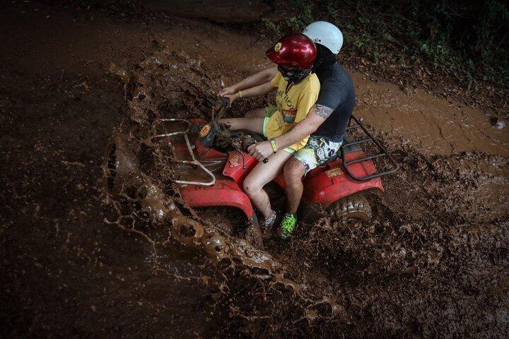 カンクンのAtvツアー（セノーテ水泳、ターザンジャンプ、5つのジップラインを含む）