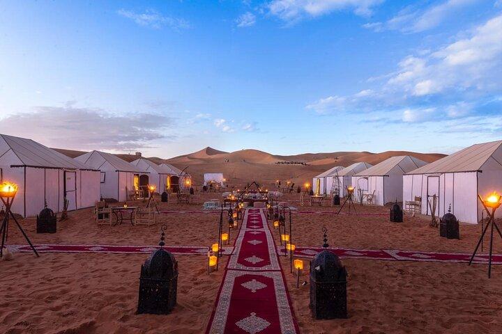 Uma noite em acampamento privado no deserto do Saara em Merzouga com jantar
