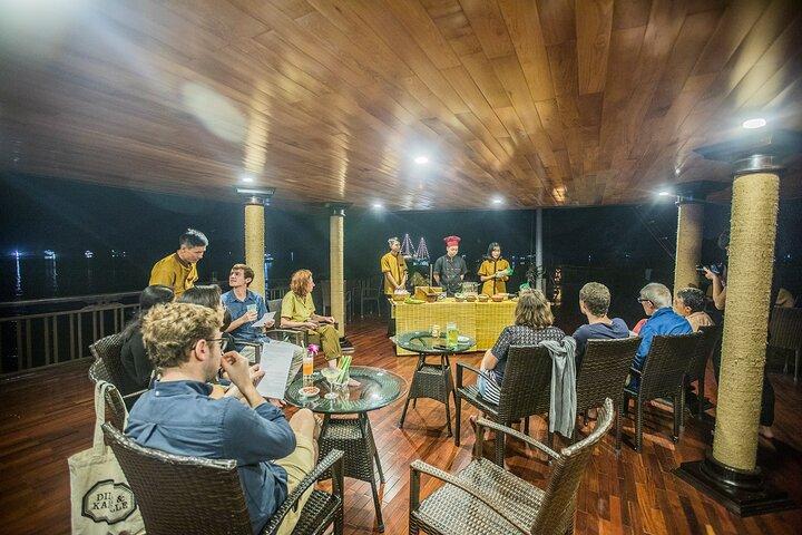 Lan Ha boutique y crucero económico 2D / 1N: kayak, natación en la bahía prístina y comida