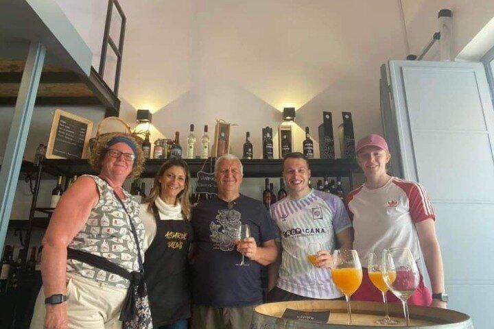 Algarve-vinsmagning af fælles oplevelse på Mercado Municipal de Silves