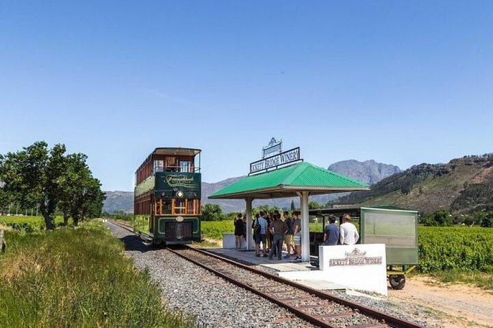 Visite à arrêts multiples du tramway à vins de Franschhoek au départ du Cap.