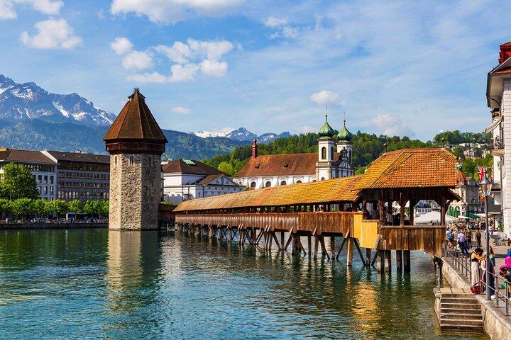 Excursion privée d'une journée à Luzern avec croisière sur le lac au départ de Bâle