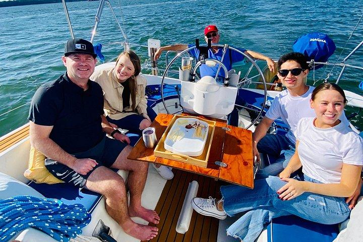Noleggio Yacht di Lusso Privato, BYOB & Dolphins
