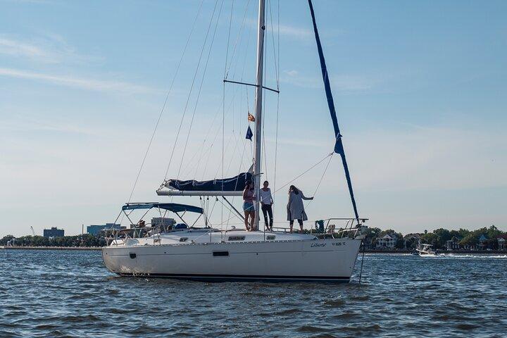 Noleggio Yacht di Lusso Privato, BYOB & Dolphins