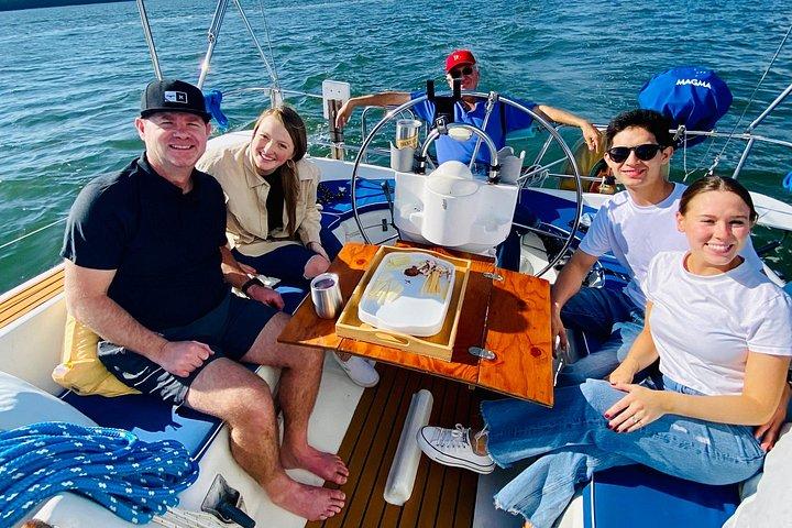 Noleggio Yacht di Lusso Privato, BYOB & Dolphins