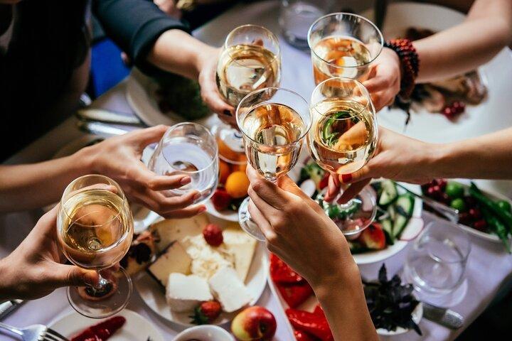 Visite en soirée des points forts d'Athènes avec dîner - Visite en petit groupe