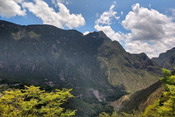 Day trip to Grutas Tolantongo Hot Springs
