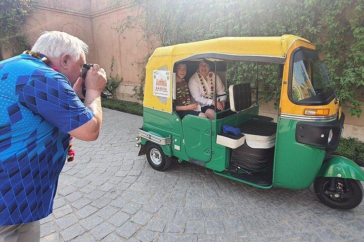 Skip the Line : TUK TUKによるタージ・マハル半日日の出ツアー