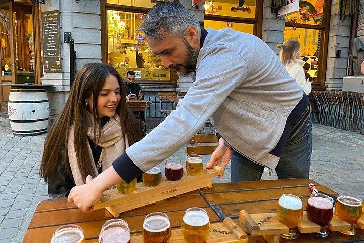 ブリュッセルウォーキング＆テイスティングツアー（ビール,チョコレート&フライス/ワッフル）