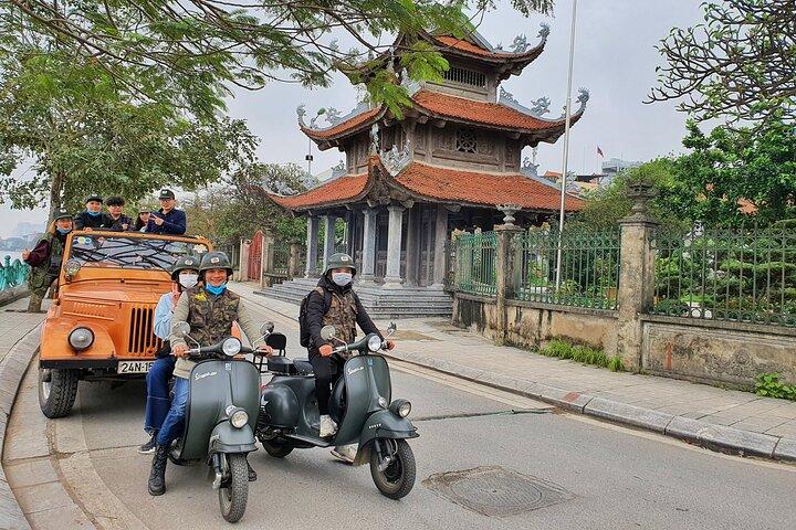 Visites d'une demi-journée en Vespa à Hanoï : cuisine + culture + vue + plaisir sur une Vespa d'époque