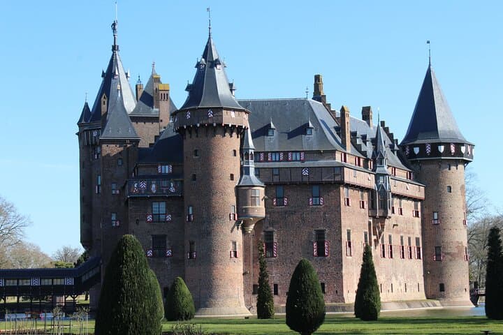 Castle De Haar Small-Group Tour from Amsterdam
