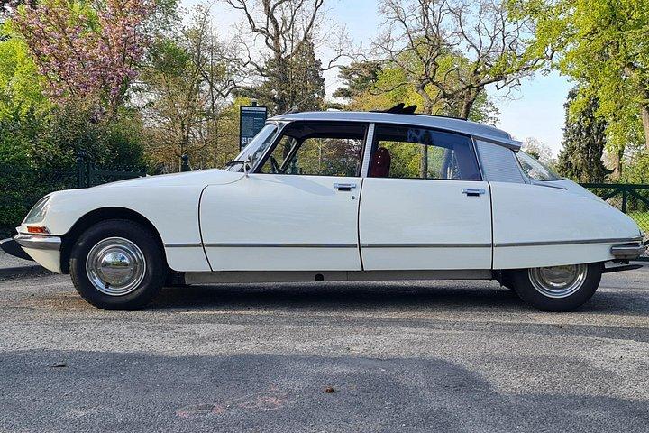 Oldtimer-Stadtrundfahrt Paris: Citroën DS mit offenem Verdeck