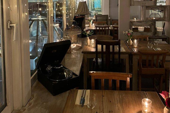 Flodkrydstogt og seksretters smagsmenuoplevelse