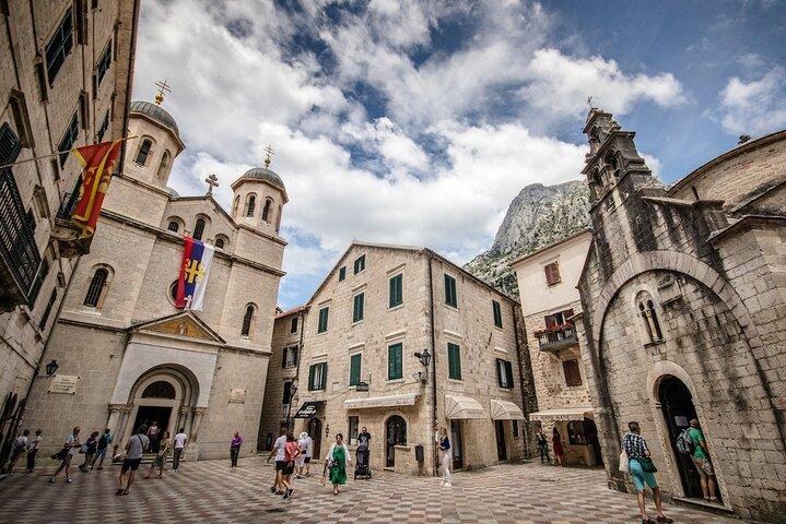 Kabelbaan Lovcen & Kotor Old Town / W Local Licensed Guide